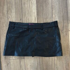Edikted Black Mini Skirt Casual Night Out